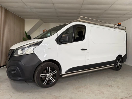 Nissan NV300