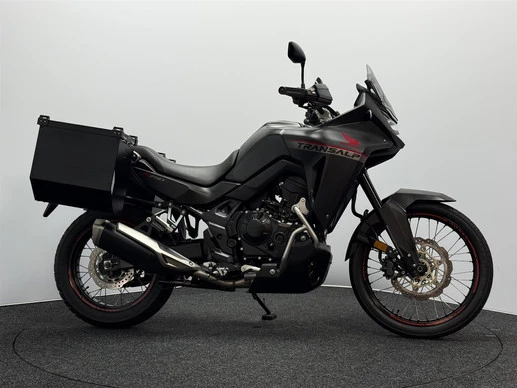 Honda XL 750 leasen