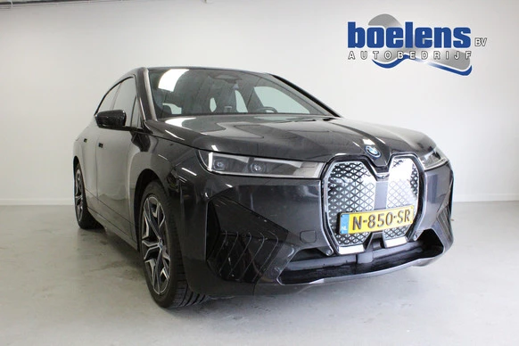 BMW iX leasen