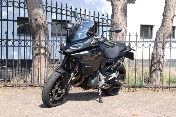 BMW F 900 XR leasen