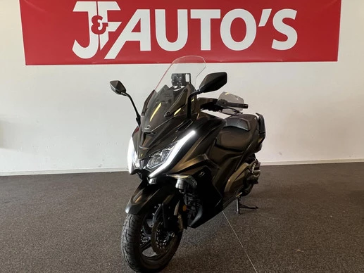 Kymco AK 550 leasen