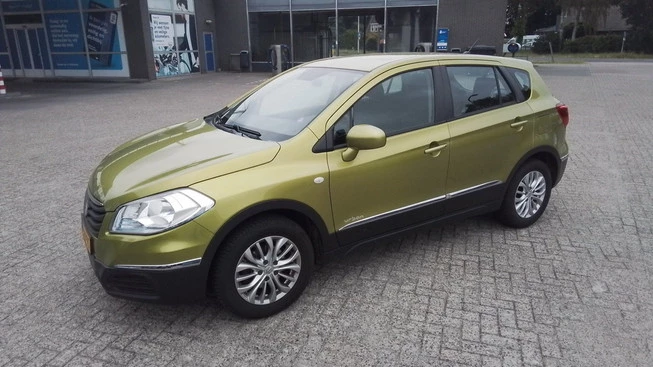 Suzuki S-Cross