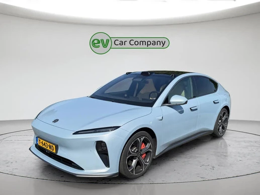 NIO ET5