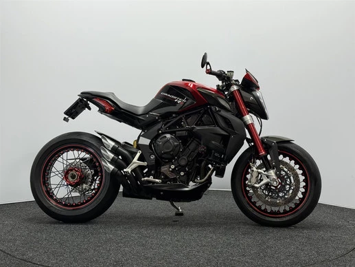 Mv Agusta Dragster leasen