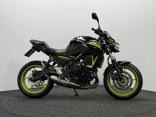 Kawasaki Z650 leasen
