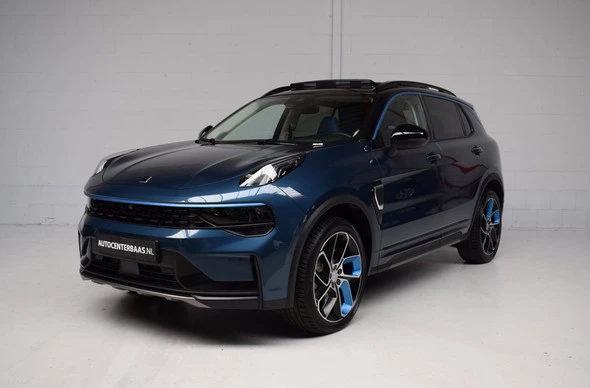 Lynk & Co 01