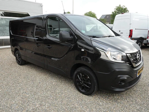 Nissan NV300
