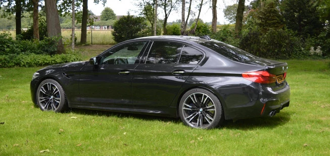 BMW M5 - Afbeelding 2 van 17