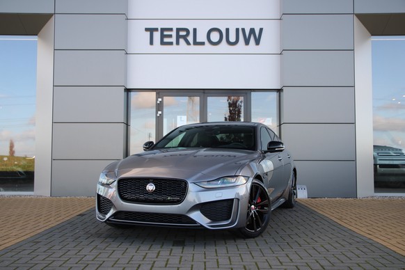 Jaguar XE - Afbeelding 1 van 30