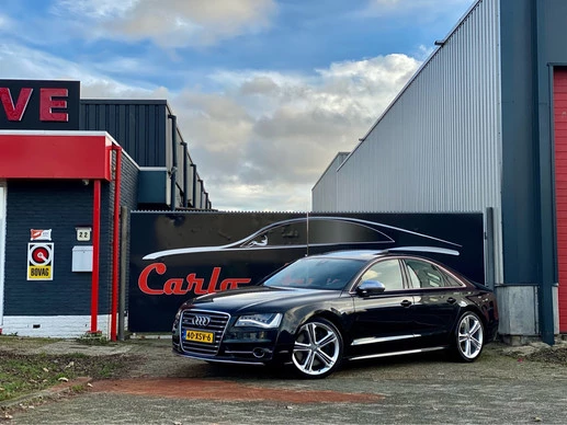 Audi S8