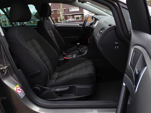 Volkswagen Golf - Afbeelding 11 van 30
