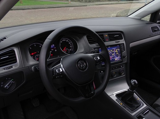 Volkswagen Golf - Afbeelding 12 van 30