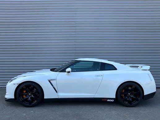 Nissan GT-R - Afbeelding 2 van 23