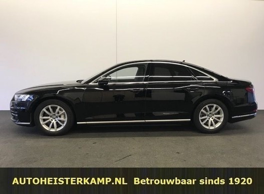 Audi A8 - Afbeelding 1 van 14