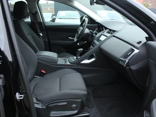 Jaguar E-PACE - Afbeelding 11 van 30