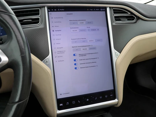 Tesla Model S - Afbeelding 14 van 30