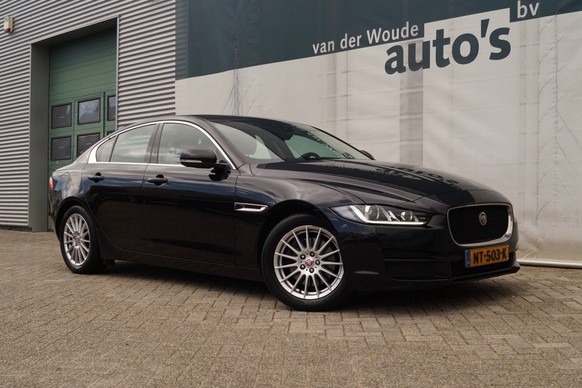 Jaguar XE - Afbeelding 2 van 30