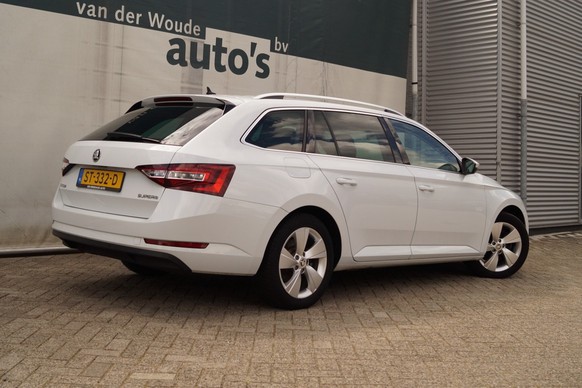 Škoda Superb - Afbeelding 4 van 24