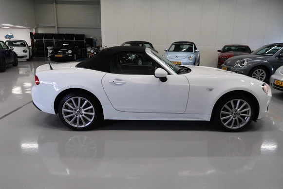 Fiat 124 Spider - Afbeelding 10 van 30