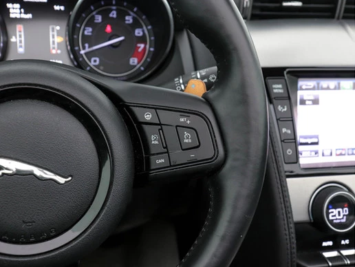 Jaguar F-Type - Afbeelding 22 van 30