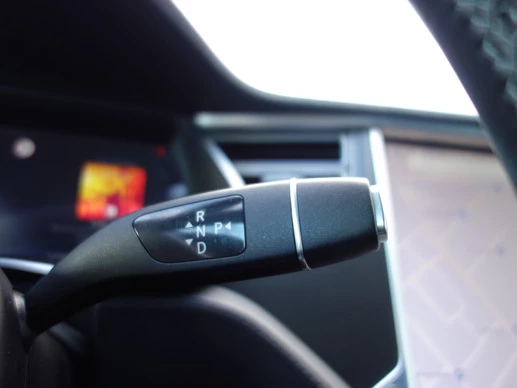Tesla Model S - Afbeelding 20 van 30
