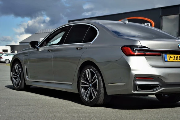 BMW 7 Serie - Afbeelding 8 van 30