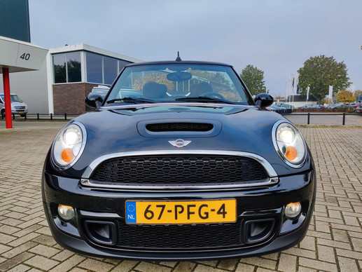 MINI Cooper S Cabrio - Afbeelding 2 van 19