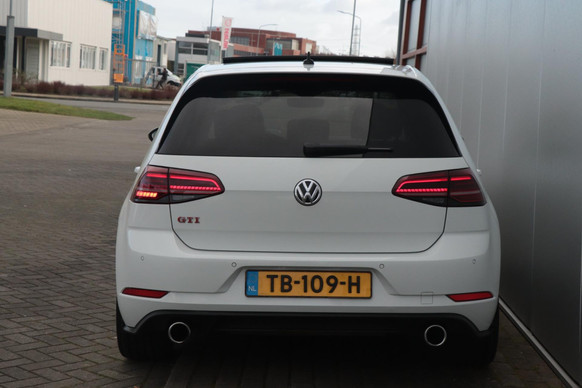 Volkswagen Golf - Afbeelding 15 van 18