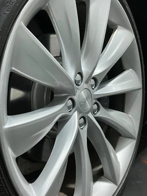 Tesla Model S - Afbeelding 18 van 24