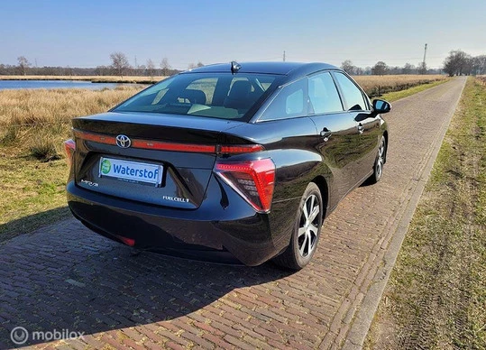 Toyota Mirai - Afbeelding 14 van 30