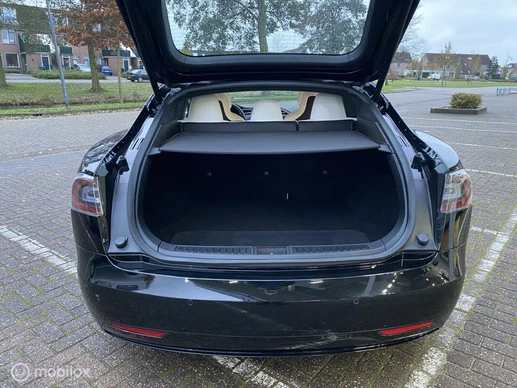 Tesla Model S - Afbeelding 8 van 28