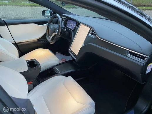 Tesla Model S - Afbeelding 9 van 28