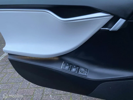 Tesla Model S - Afbeelding 22 van 28