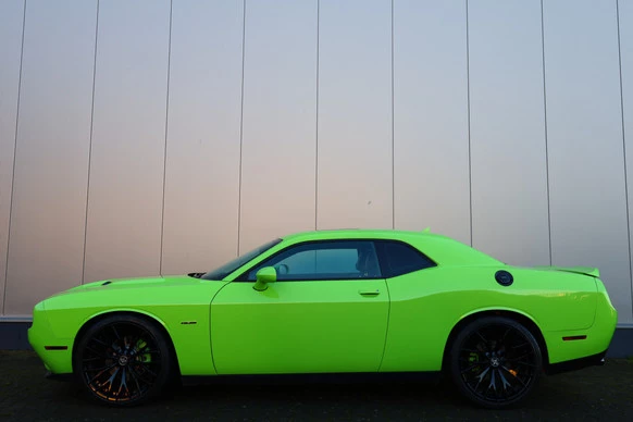 Dodge Challenger - Afbeelding 2 van 25