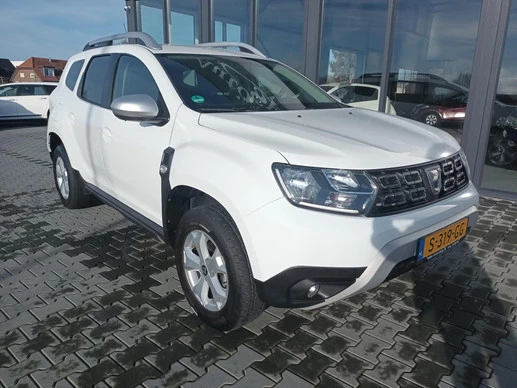 Dacia Duster - Afbeelding 1 van 25