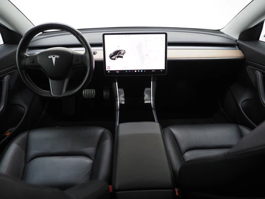 Tesla Model 3 - Afbeelding 5 van 30