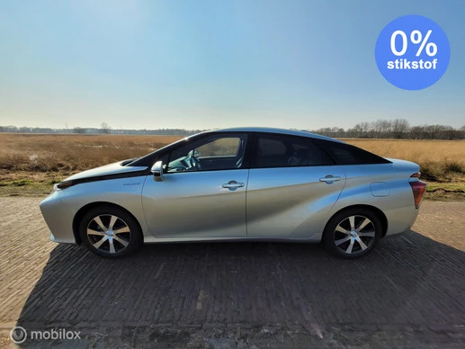 Toyota Mirai - Afbeelding 10 van 30