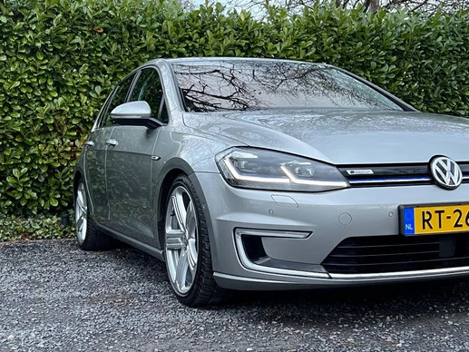 Volkswagen e-Golf - Afbeelding 28 van 30