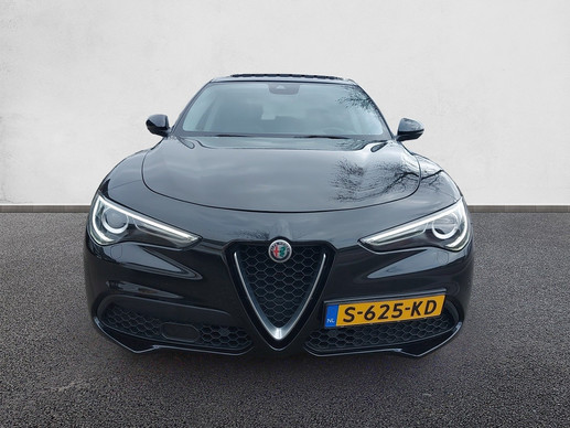 Alfa Romeo Stelvio - Afbeelding 2 van 24