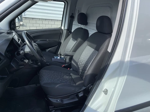 Opel Combo - Afbeelding 16 van 25