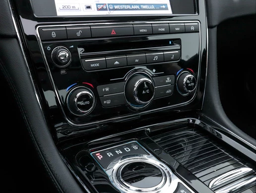 Jaguar XJ - Afbeelding 14 van 30