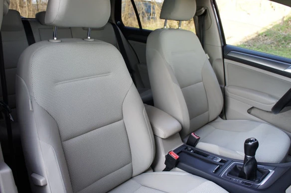 Volkswagen Golf - Afbeelding 22 van 30