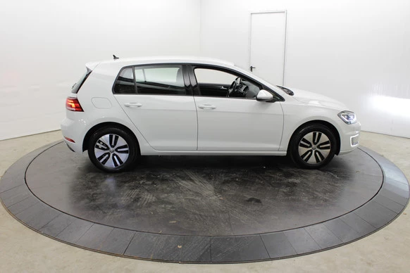 Volkswagen e-Golf - Afbeelding 8 van 30