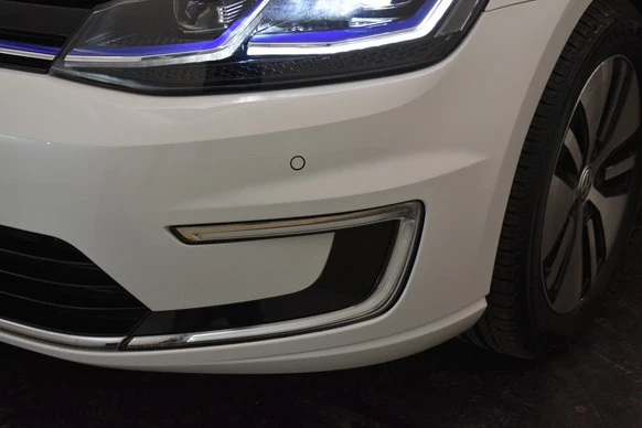 Volkswagen e-Golf - Afbeelding 14 van 30