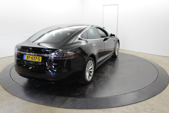 Tesla Model S - Afbeelding 2 van 30