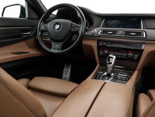 BMW 7 Serie - Afbeelding 7 van 30
