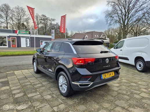 Volkswagen T-Roc - Afbeelding 2 van 30