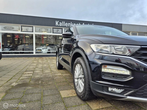 Volkswagen T-Roc - Afbeelding 28 van 30