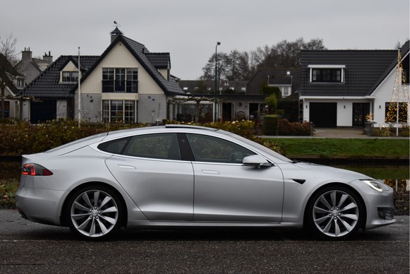 Tesla Model S - Afbeelding 11 van 30