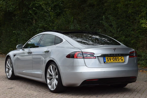 Tesla Model S - Afbeelding 3 van 30